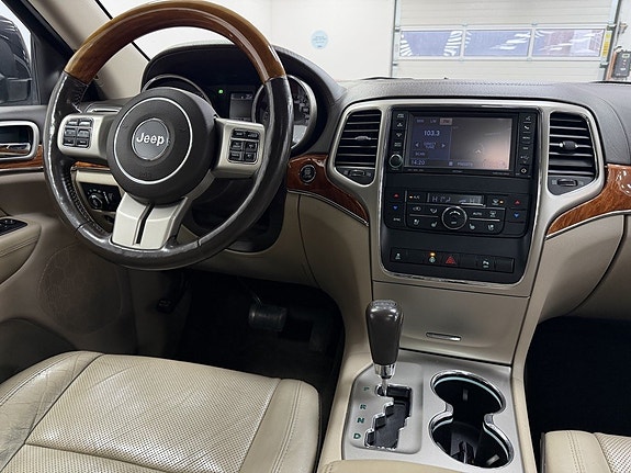 Jeep Grand Cherokee 5 of 19