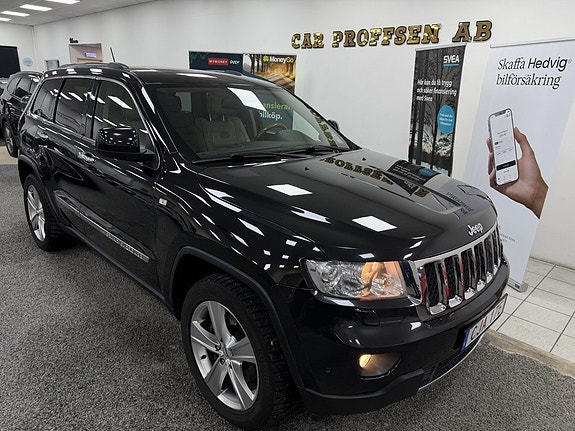 Jeep Grand Cherokee 19 of 19