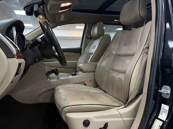 Jeep Grand Cherokee 10 of 19