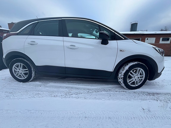 Opel Crossland X 3 of 5