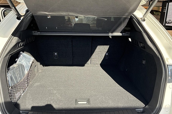 Mazda CX-60 15 of 15