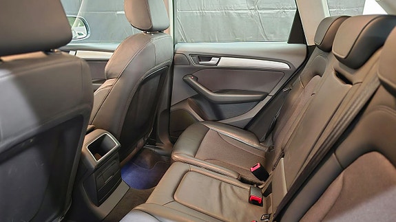 Audi Q5 12 of 27