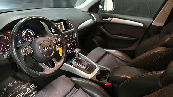 Audi Q5 9 of 27