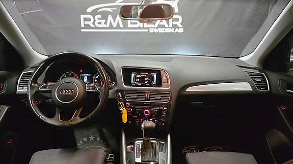 Audi Q5 10 of 27
