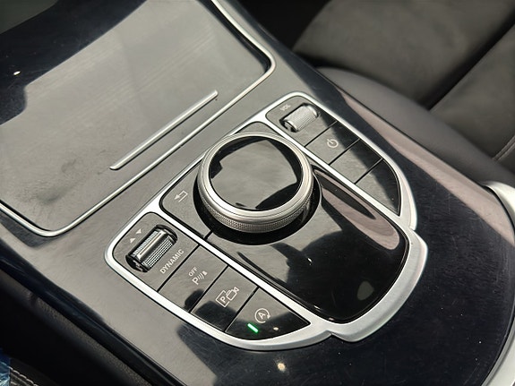 Mercedes-Benz C200 24 of 30