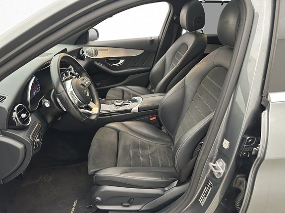 Mercedes-Benz C200 11 of 30