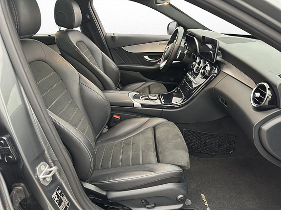 Mercedes-Benz C200 9 of 30