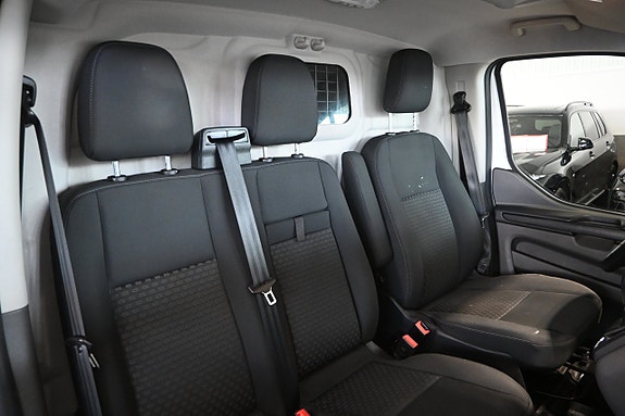 Ford Transit Custom 10 of 19