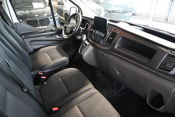Ford Transit Custom 8 of 19