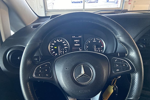 Mercedes-Benz Vito 119 9 of 19