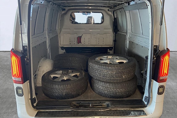Mercedes-Benz Vito 119 17 of 19