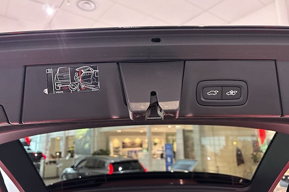 Volvo V90 Cross Country 13 of 17