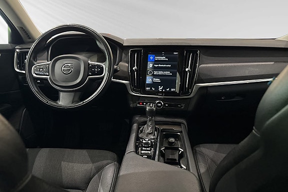 Volvo V90 Cross Country 9 of 17
