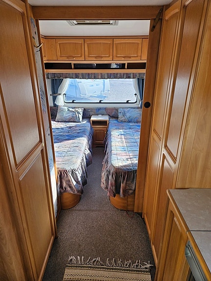 Knaus Azur 540 " långbäddar" förtält 7 of 9