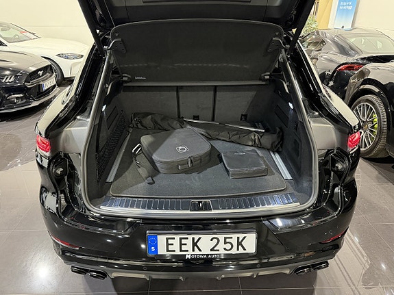 Porsche Cayenne 27 of 27