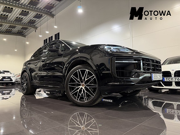 Porsche Cayenne 6 of 27