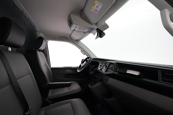 Volkswagen Transporter 11 of 24