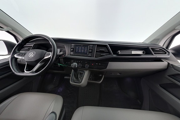 Volkswagen Transporter 12 of 24