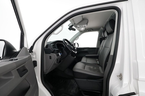 Volkswagen Transporter 10 of 24
