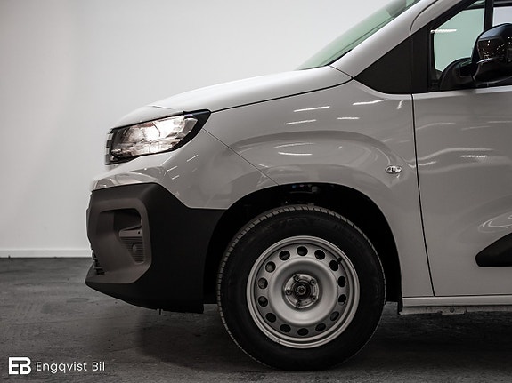 Peugeot Partner 3 of 5