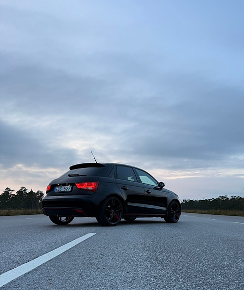 Audi A1 2 of 5
