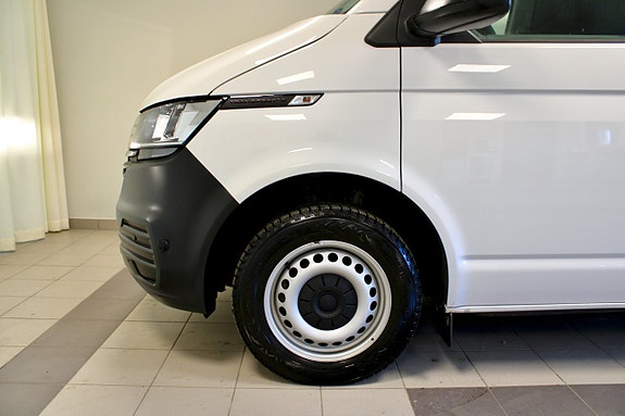 Volkswagen Transporter 3 of 5