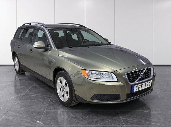 Volvo V70 3 of 16