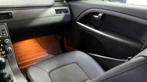 Volvo V70 15 of 16