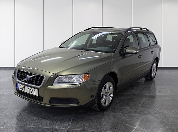 Volvo V70 7 of 16