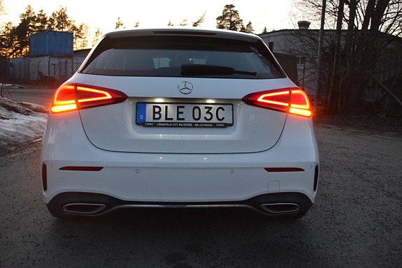 Mercedes-Benz A180 4 of 5