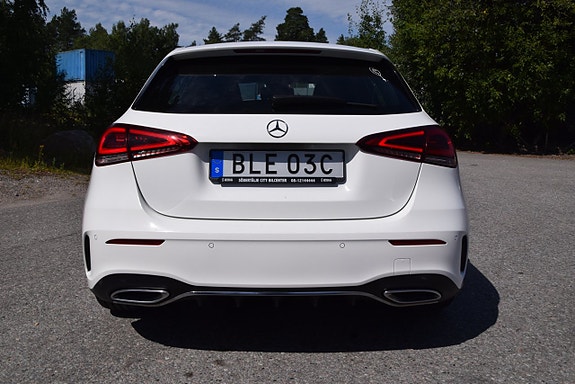 Mercedes-Benz A180 4 of 23