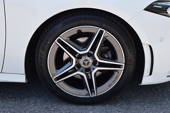 Mercedes-Benz A180 23 of 23