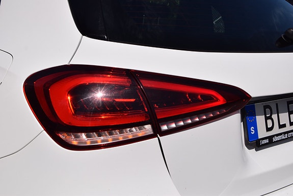 Mercedes-Benz A180 22 of 23