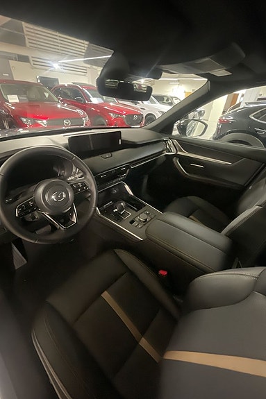 Mazda CX-60 9 of 13