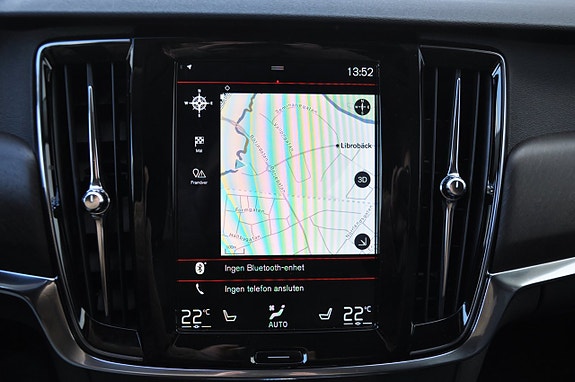 Volvo V90 Cross Country 10 of 13