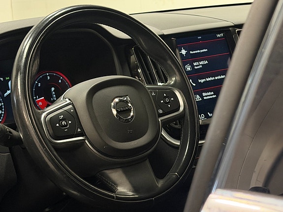 Volvo XC60 20 of 30