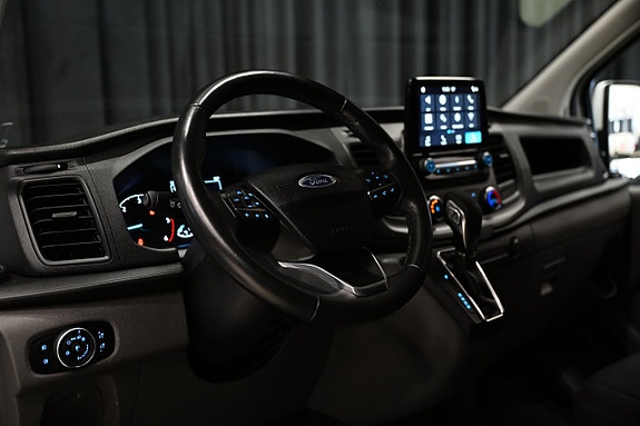 Ford Transit Custom 20 of 30