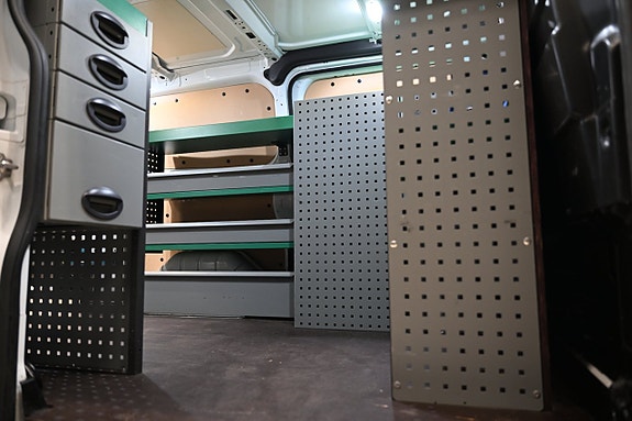 Ford Transit Custom 14 of 30