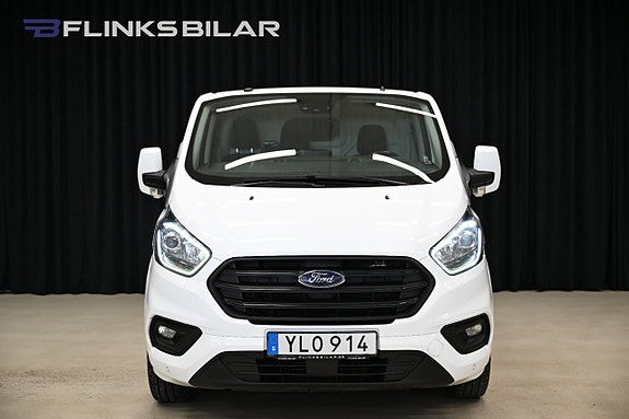 Ford Transit Custom 16 of 30
