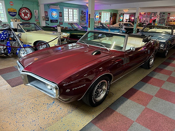 Pontiac Firebird 18 of 23