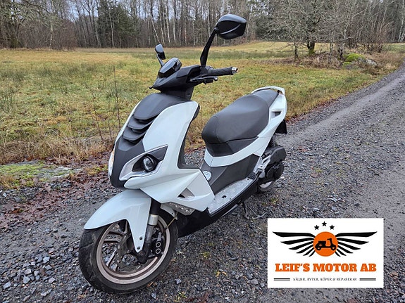 Peugeot Speedfight 4 2015