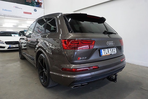 Audi SQ7 4 of 30