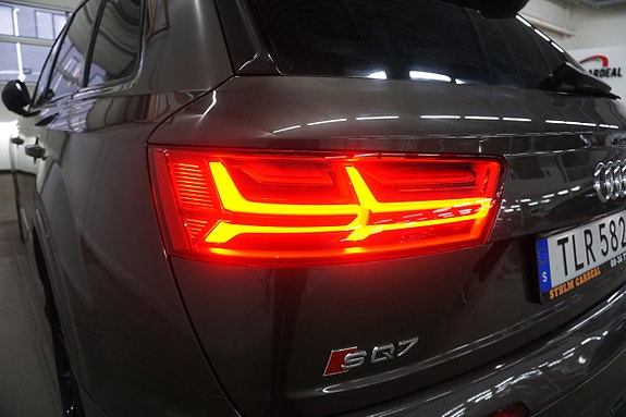 Audi SQ7 7 of 30