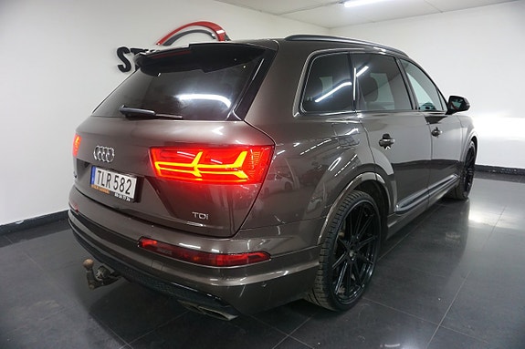 Audi SQ7 5 of 5