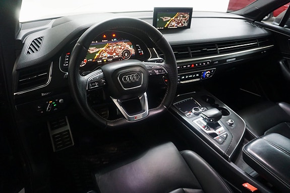 Audi SQ7 15 of 30