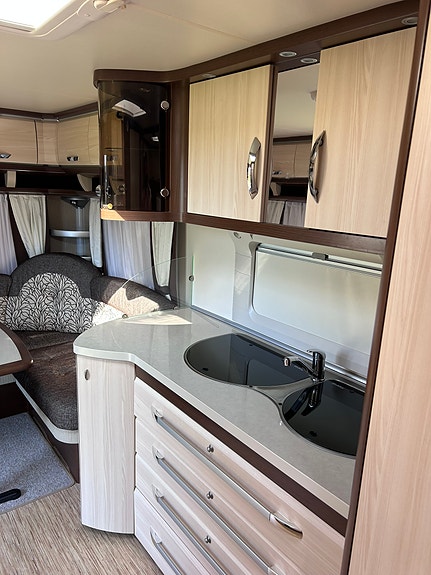 Hobby 560 UL Prestige 4 of 10