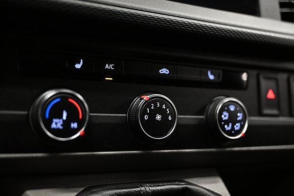 Volkswagen Transporter 20 of 28