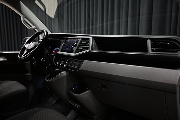 Volkswagen Transporter 24 of 28