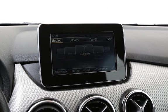 Mercedes-Benz B180 d 18 of 25