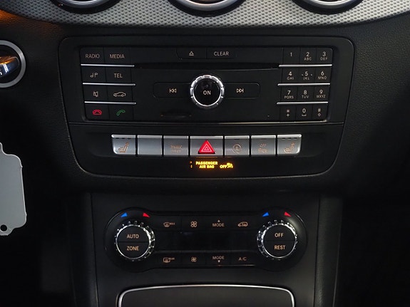 Mercedes-Benz B180 d 16 of 24